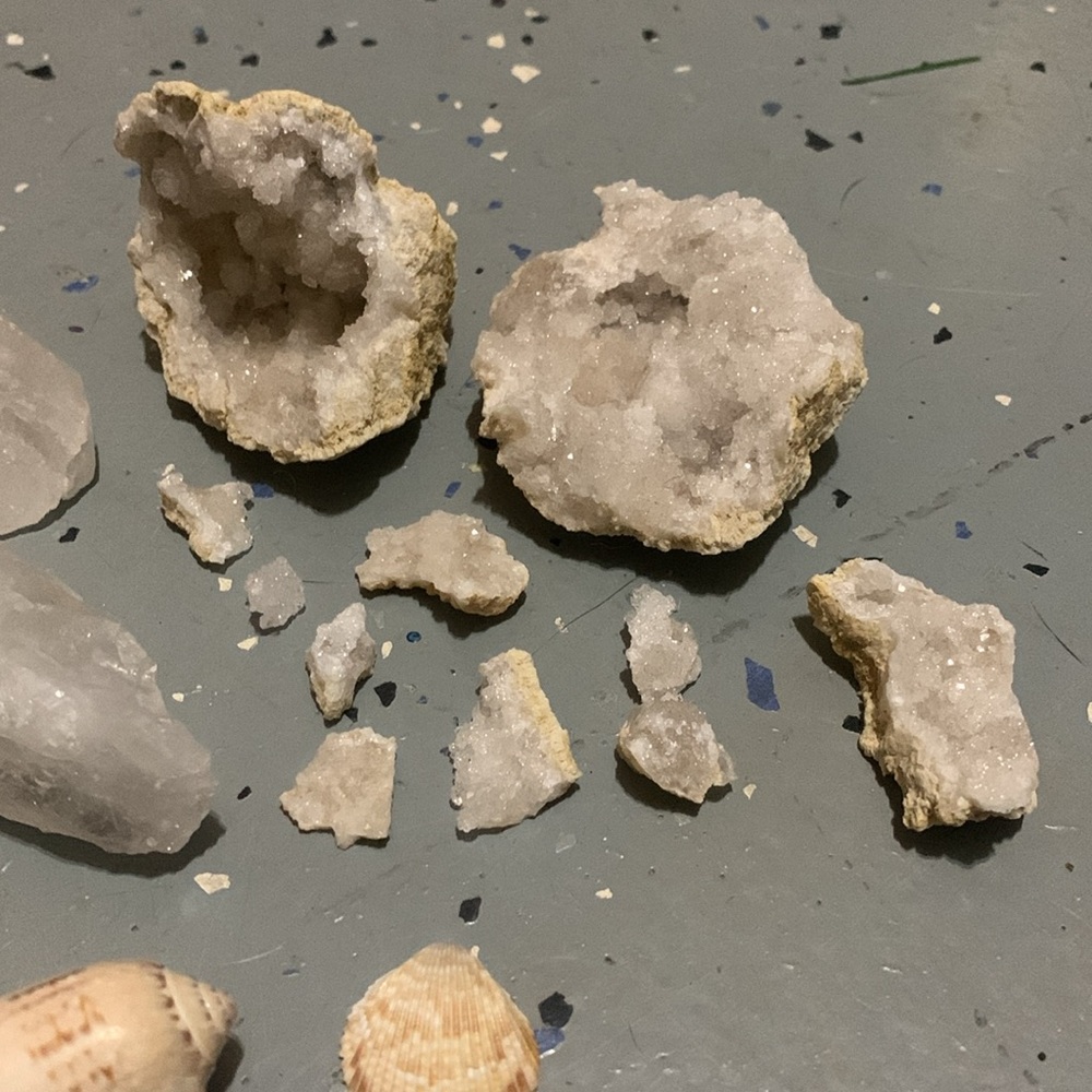 crystals - Picture 3 of 4